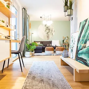 Apartment & Cozy - 15 Min To Center, Wien